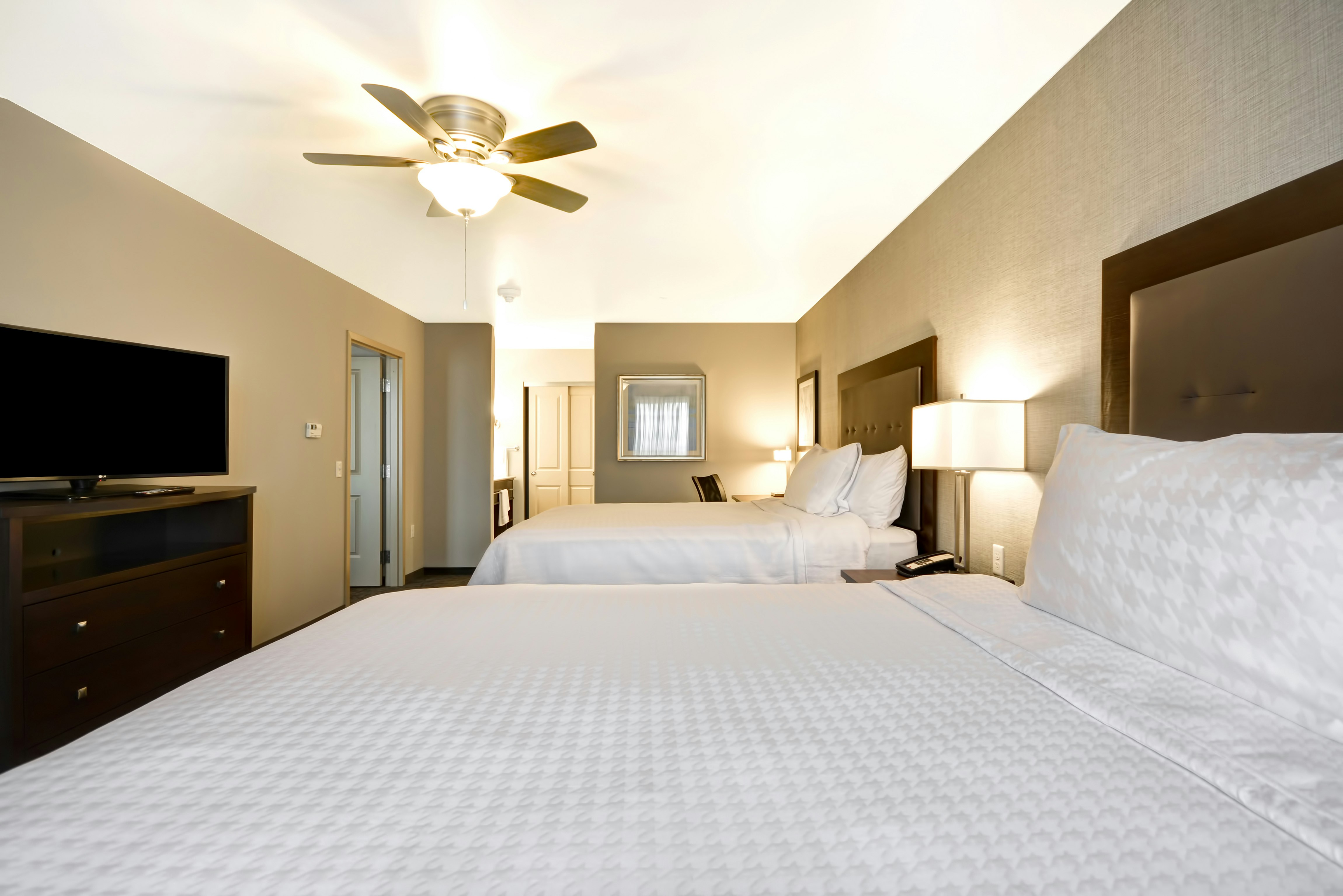 2 Bedrooms, Suite, 1 King or 2 Queen Beds, Accessible، Homewood Suites By Hilton Phoenix Tempe Asu Area 4/15