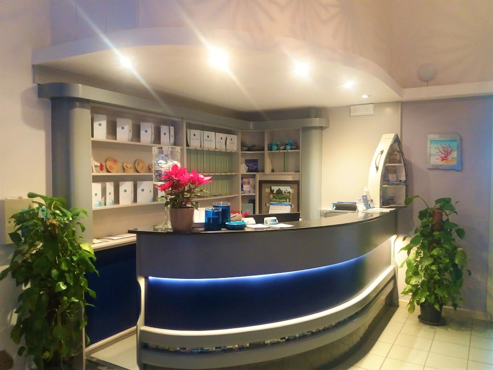 Meli Hotel 3/46