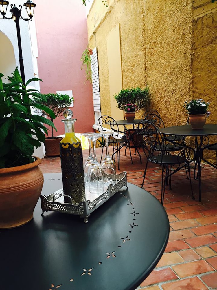 Porto Maltese Boutique Estate 24/42