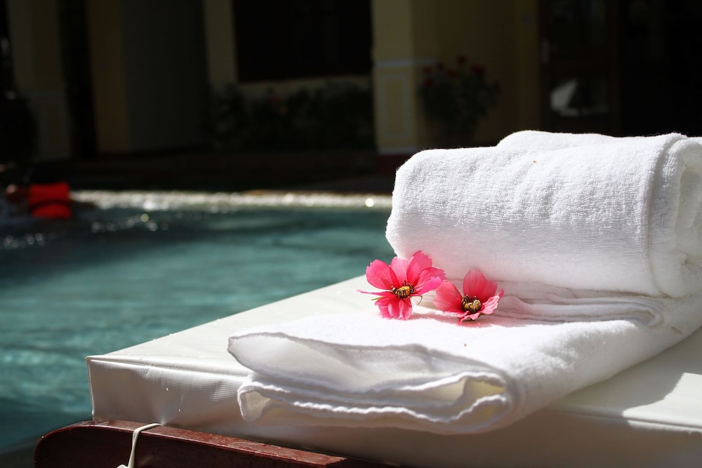 swimming pool spa