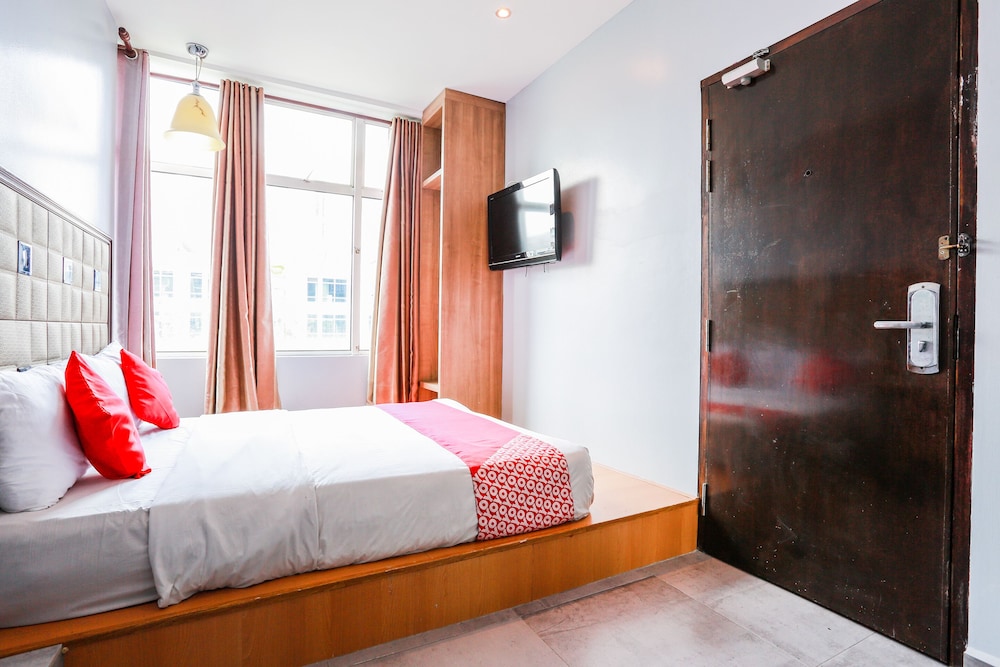 OYO 90894 Hotel Smc I-city 25/54