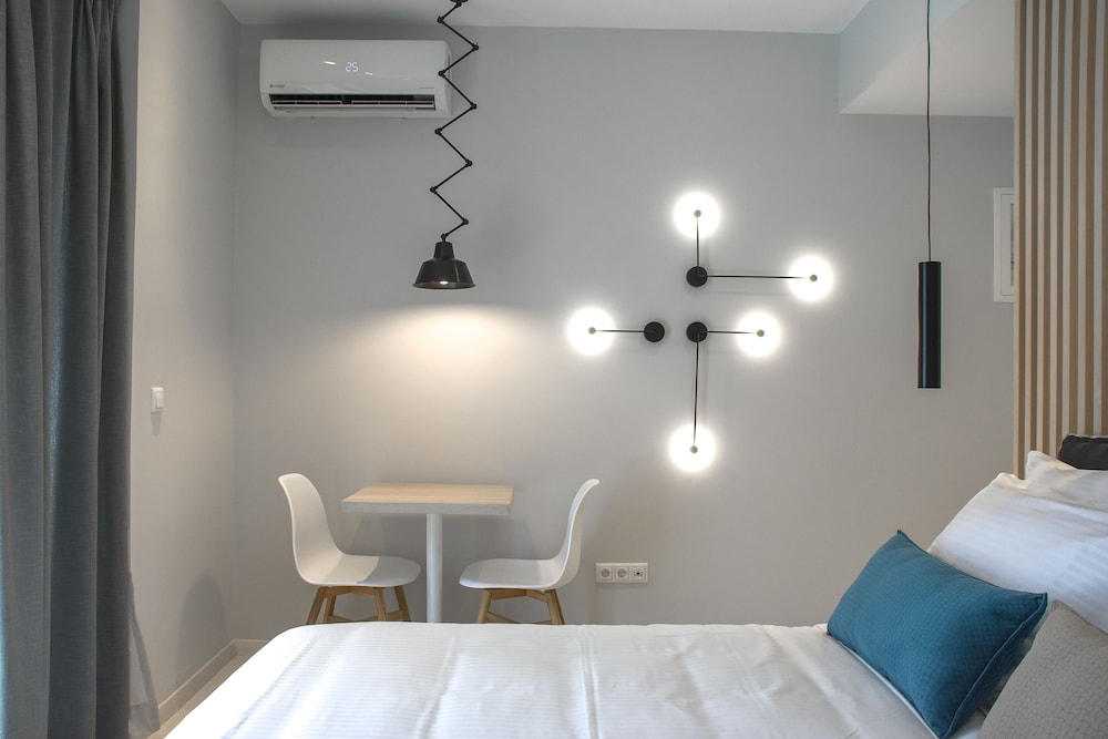 Acropolis Stay 13/50