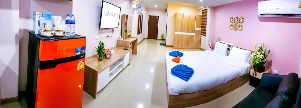 Ambrosial Suites 6/42