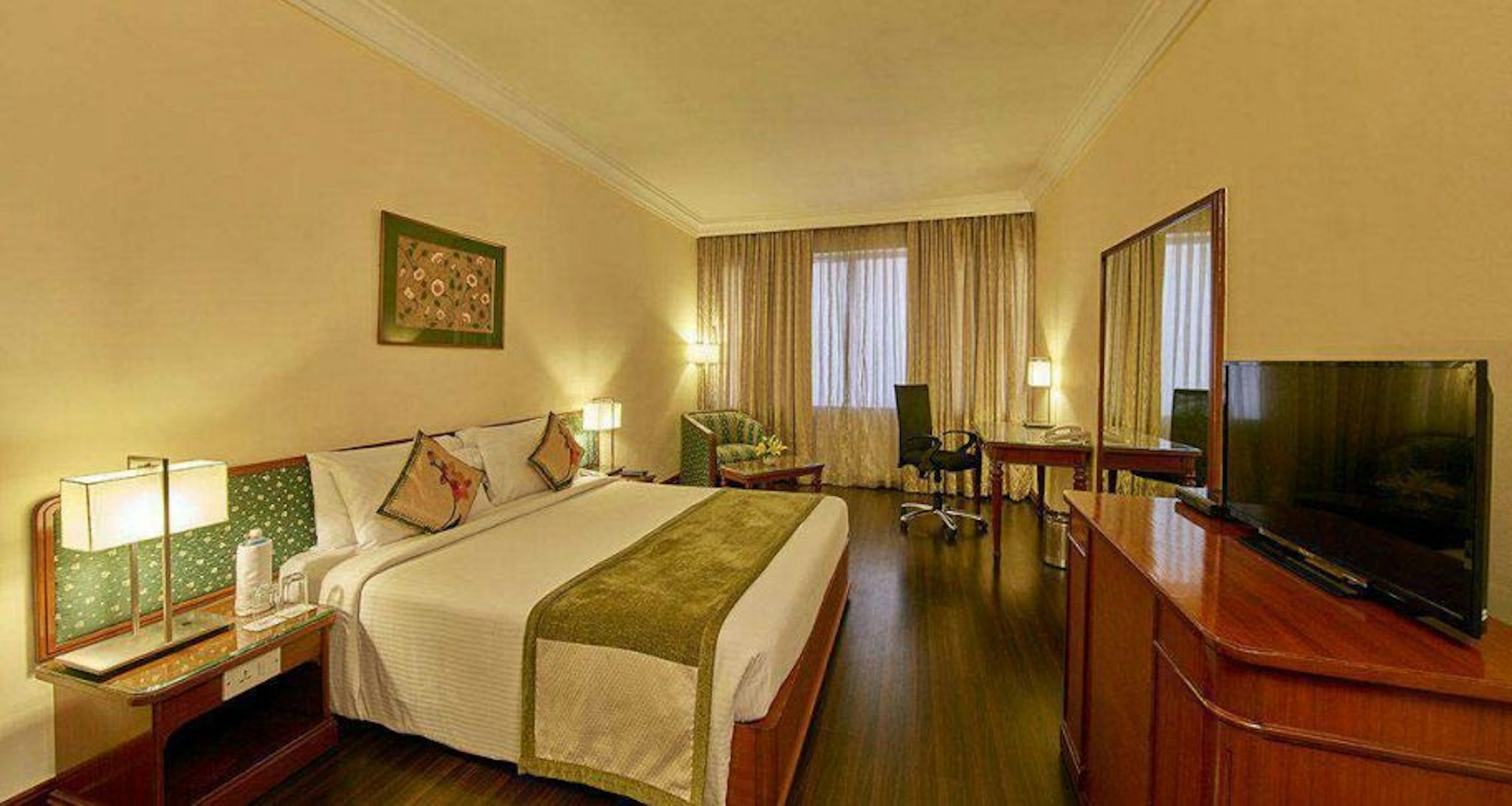 Royal Orchid Central Bangalore 10/75