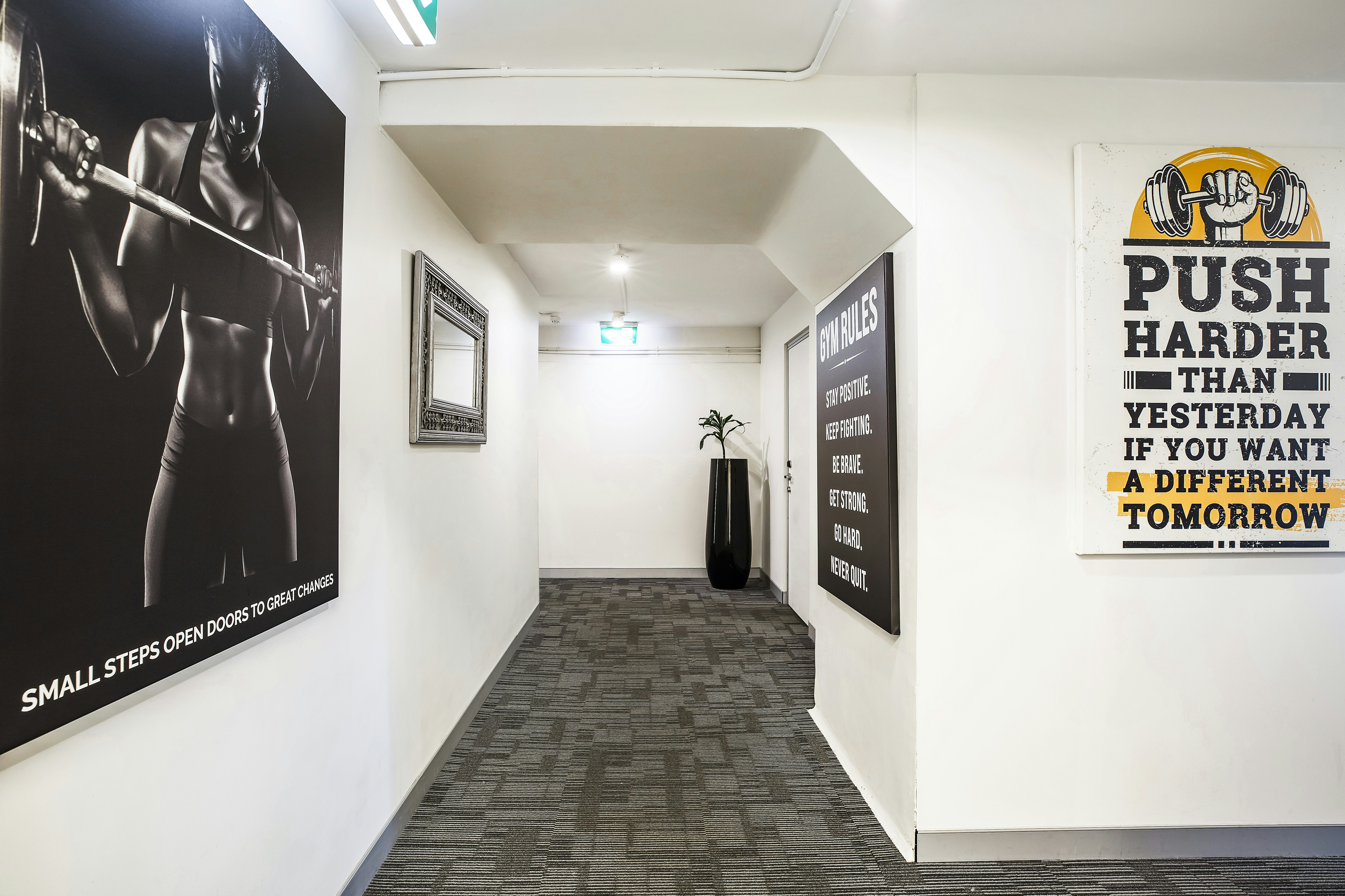 Metro Hotel Perth 17/48