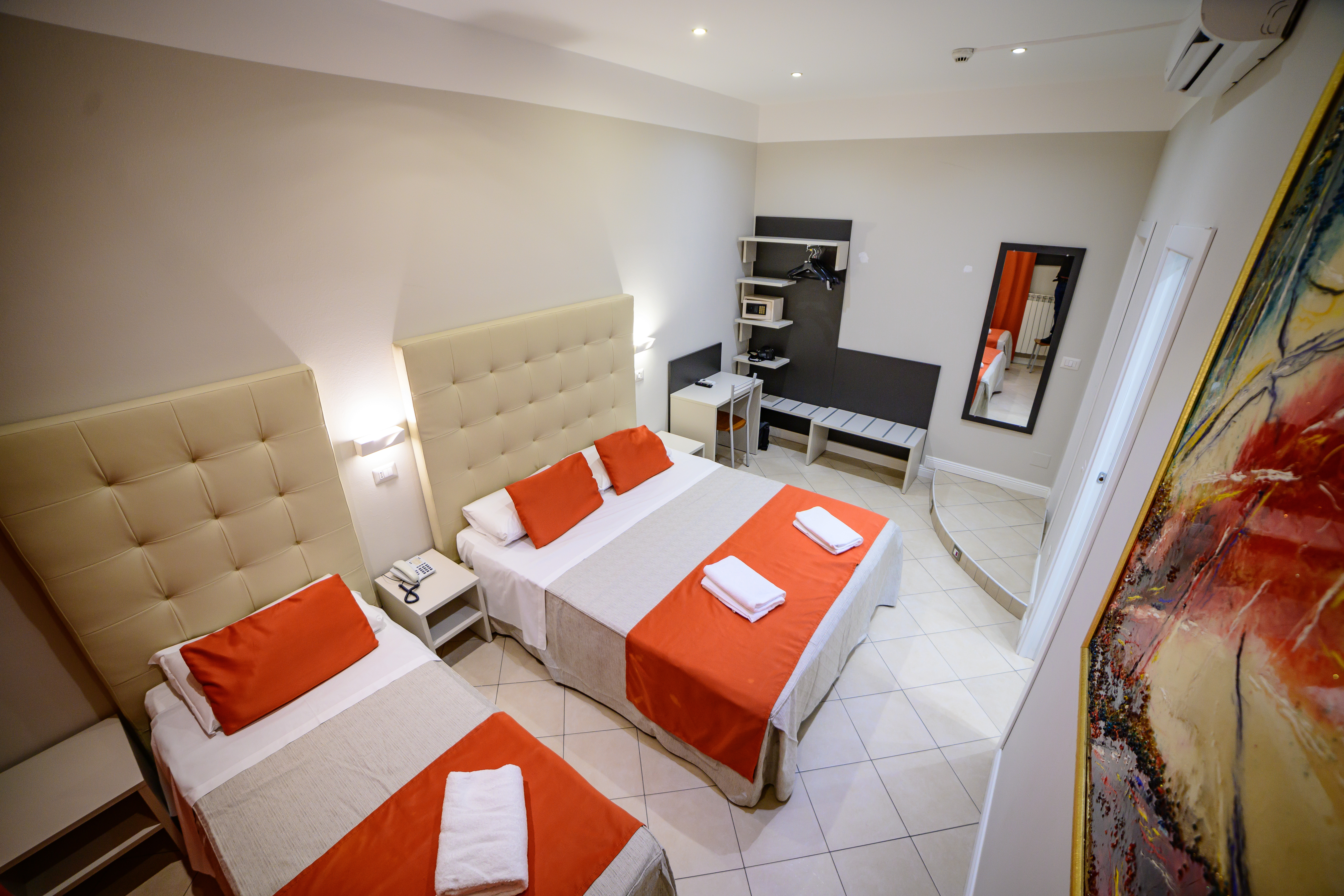 Room, Triple, Hotel Demo 4/10