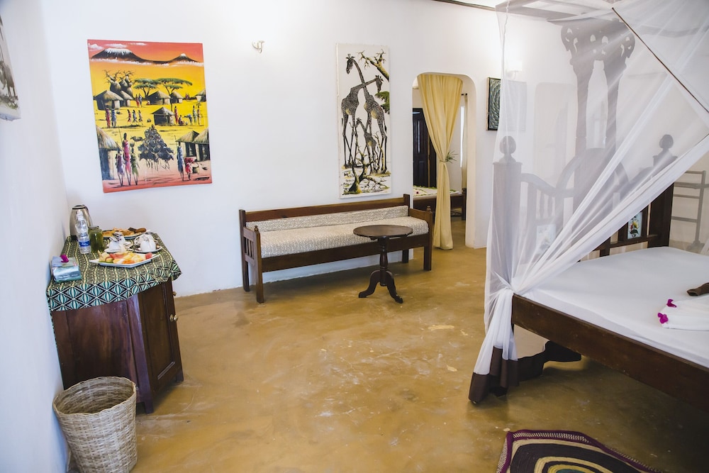 Moonshine Uroa Boutique Hotel 36/50