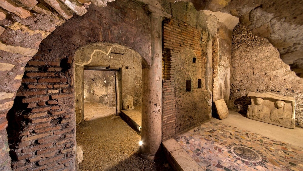 The Inn At The Roman Forum 88/126