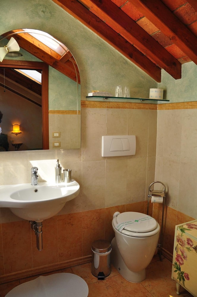 Locanda Modigliani 38/41