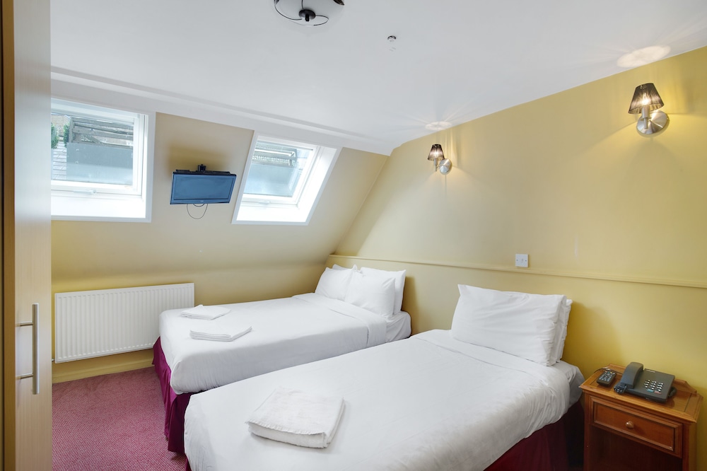 The Craven Hotel 13/45