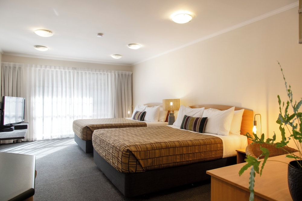Greenlane Manor Motel 22/57