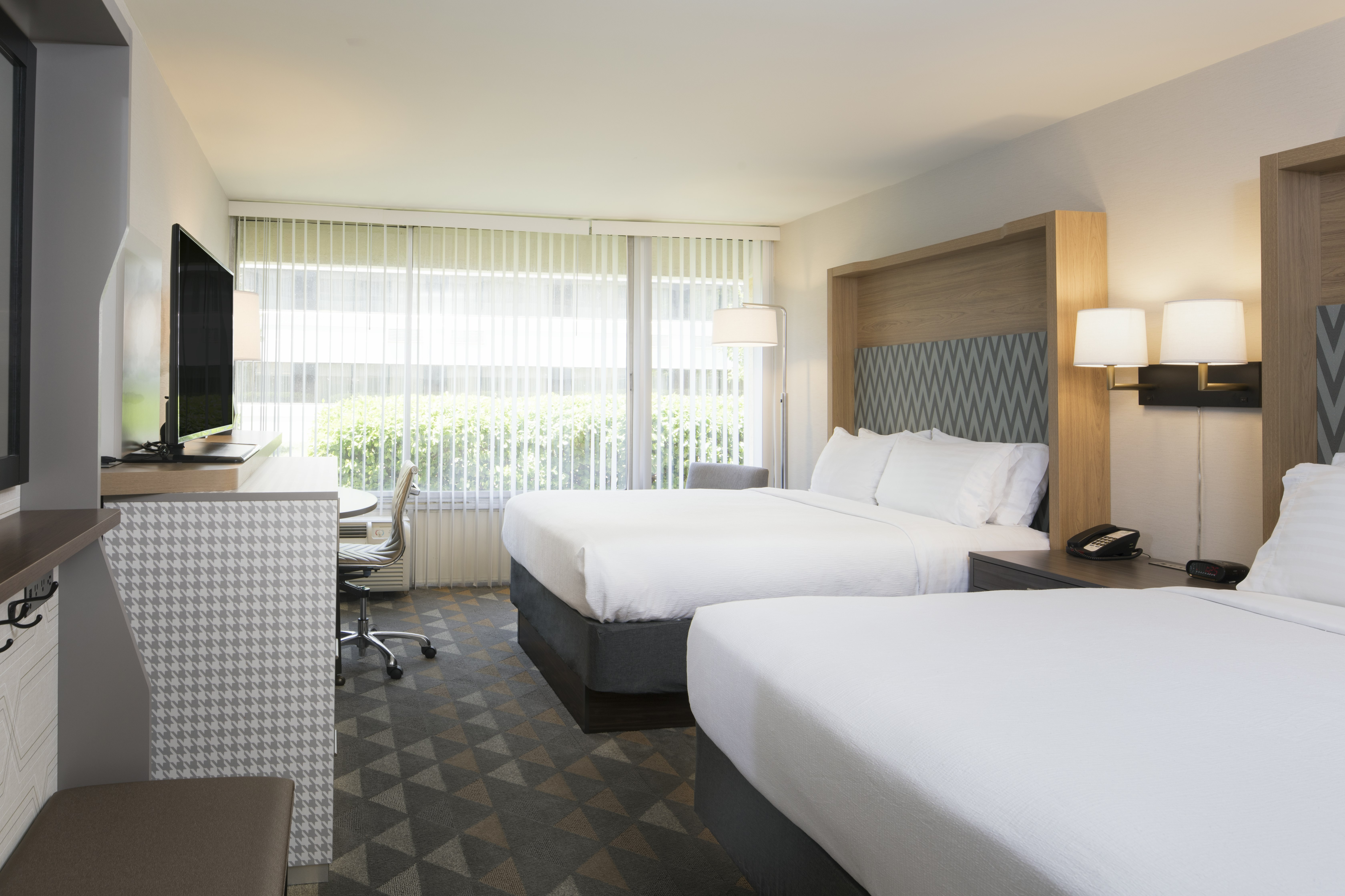 Holiday Inn Washington College Park 13/64