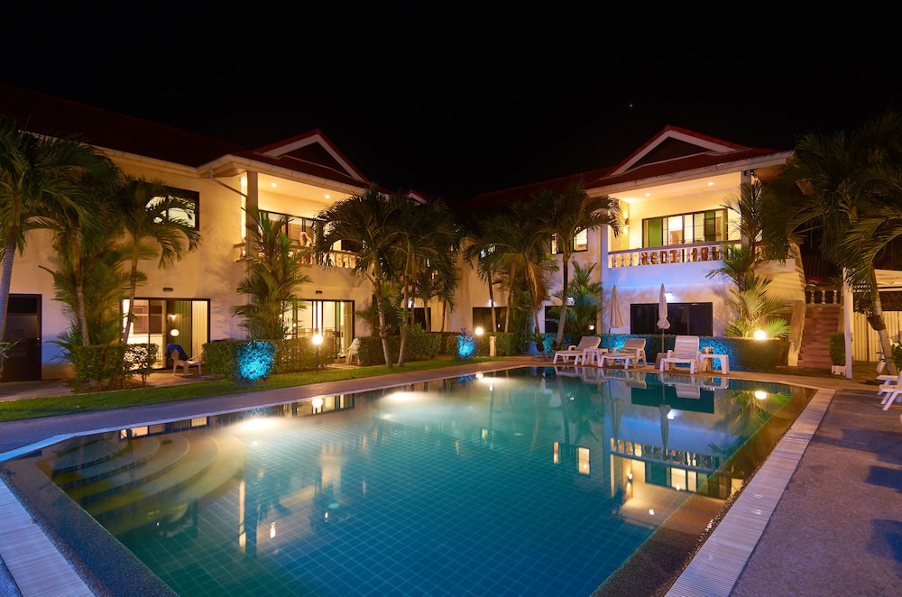 Phuket Riviera Villas 66/72