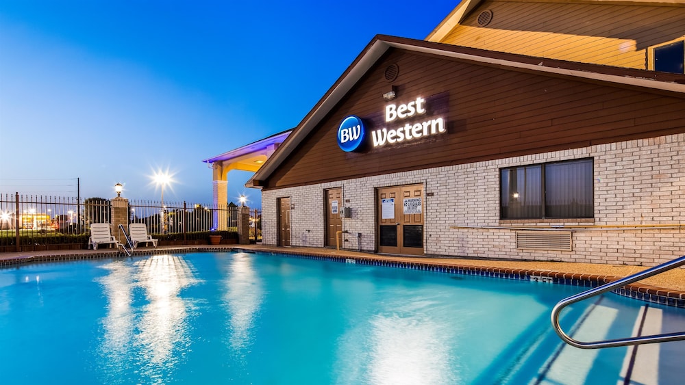 Days Inn by Wyndham Navasota 5/60