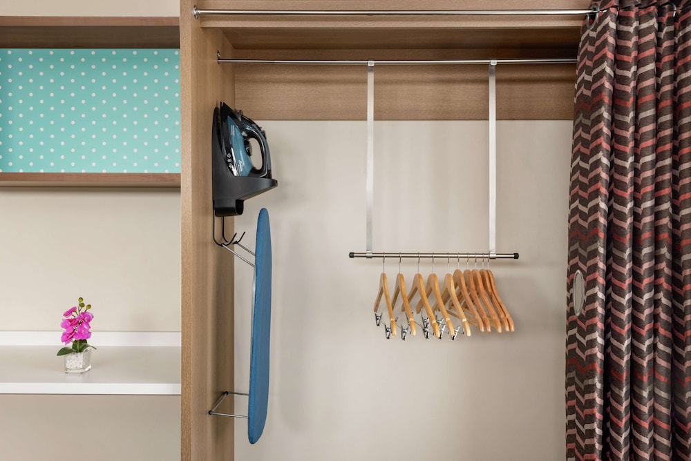 Home2 Suites By Hilton Bismarck 14/32
