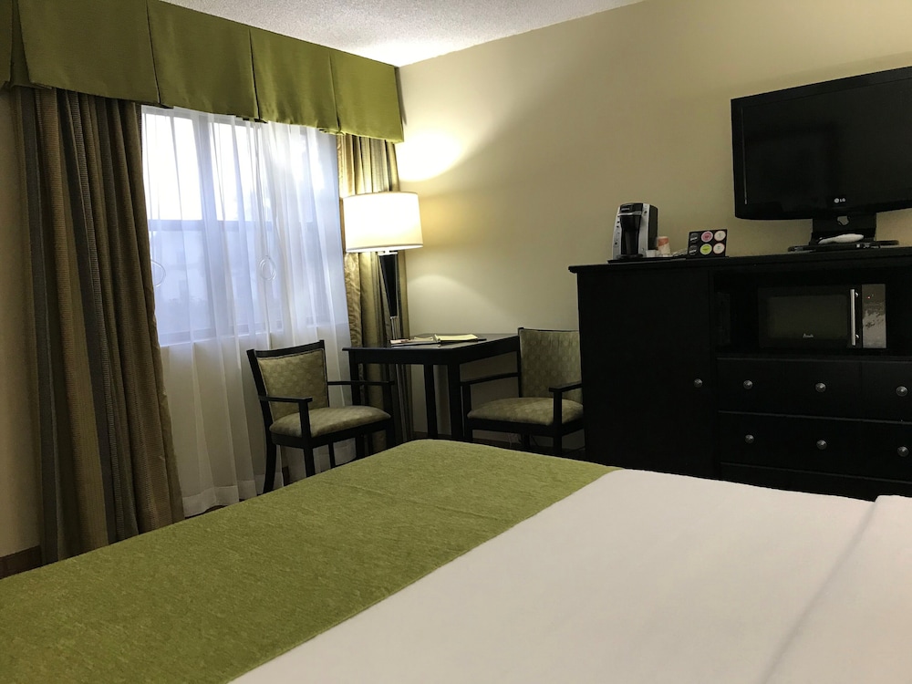 Navajoland Hotel of Tuba City 9/31