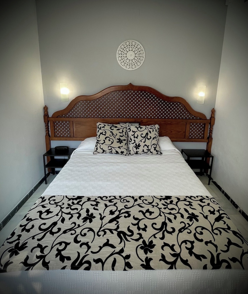 Economy, Double Bed, Courtyard View, Small
