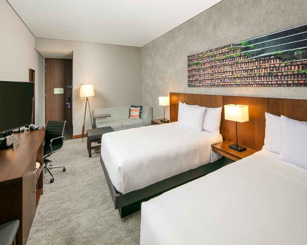 Hyatt Place Bogota Convention Center 12/50
