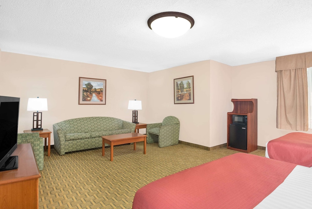 Baymont By Wyndham Springfield South Hwy 65 34/50