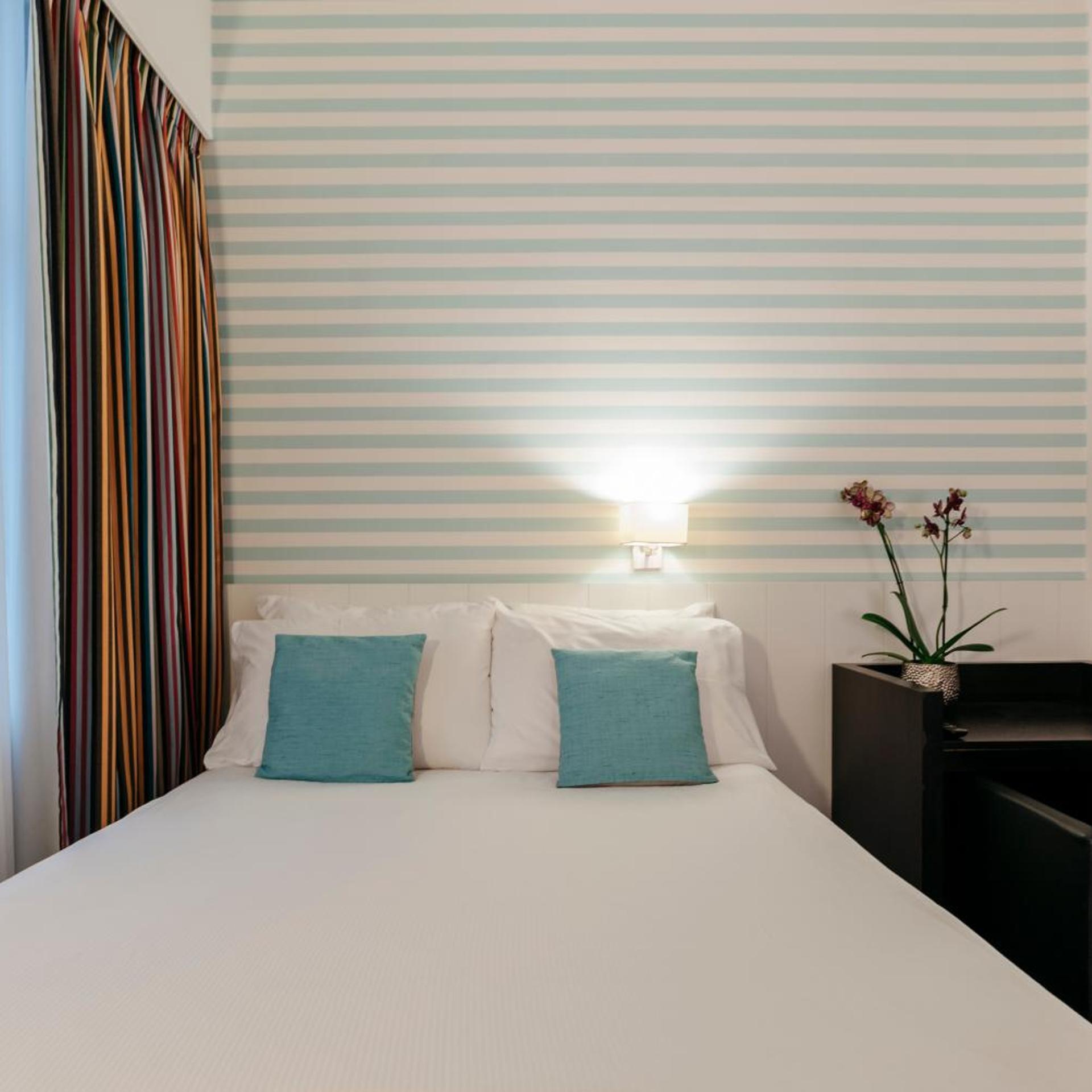 غرفة عائلية بسرير فردي، Leopold Hotel Ostend 3/8