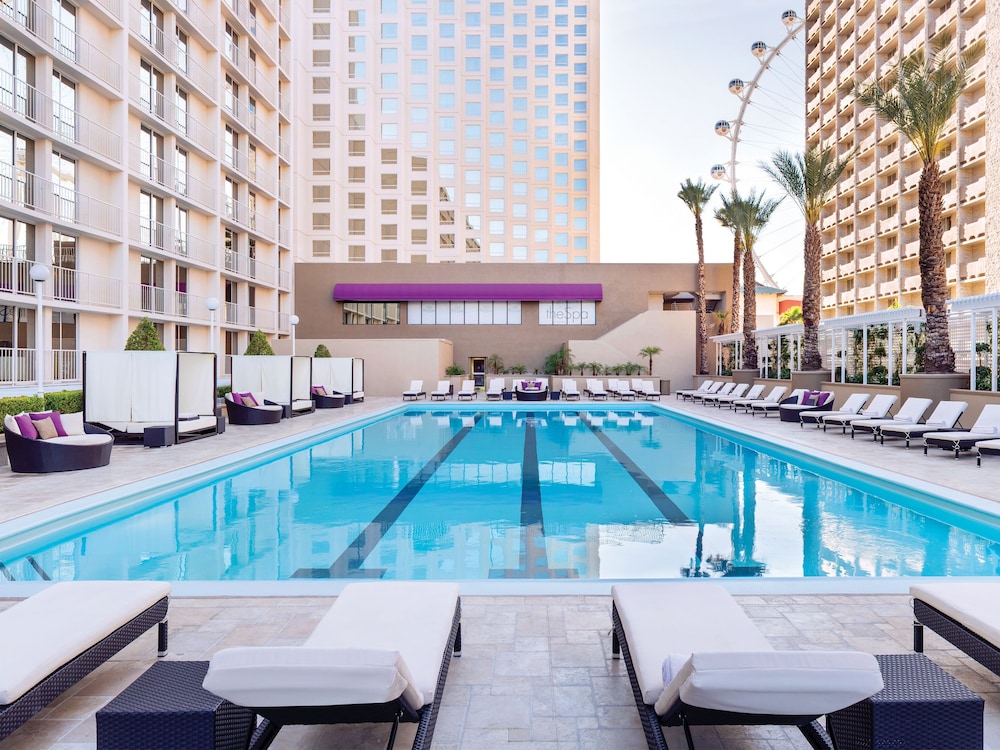 Harrah's Las Vegas - A Caesars Rewards Destination 5/66