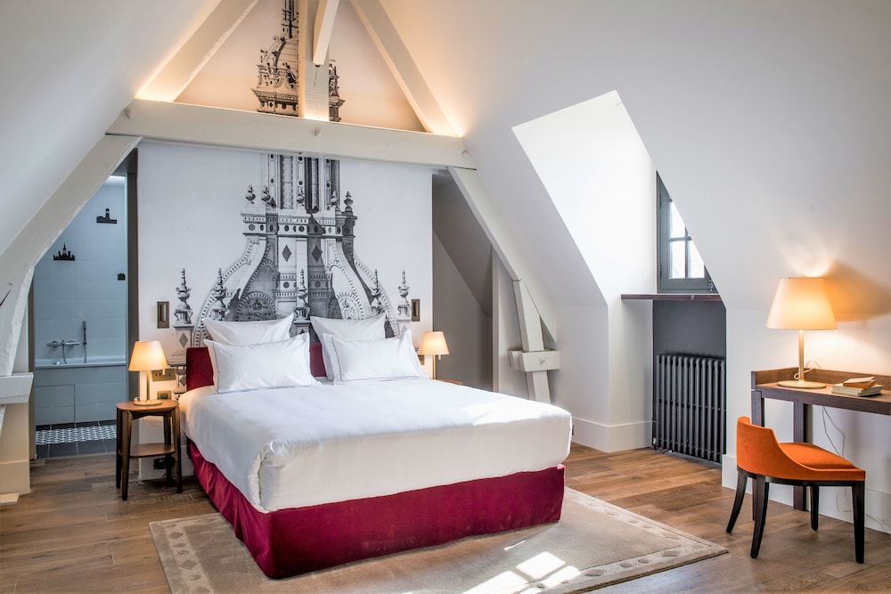 Relais De Chambord 33/84