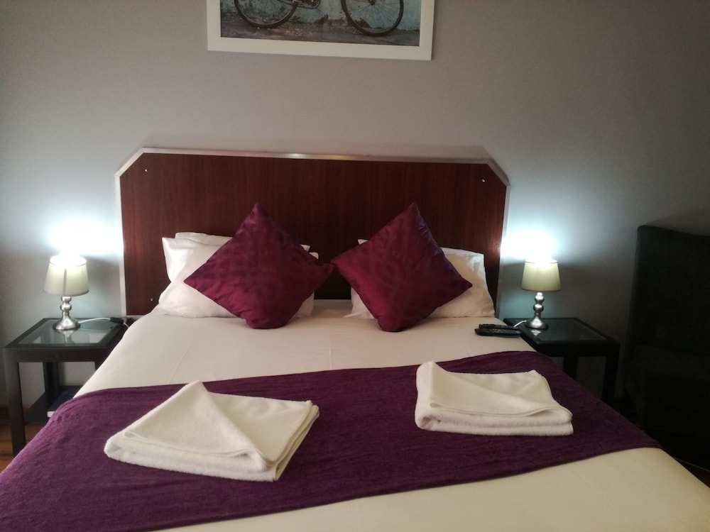 21 On Coetzee Guest House 14/22