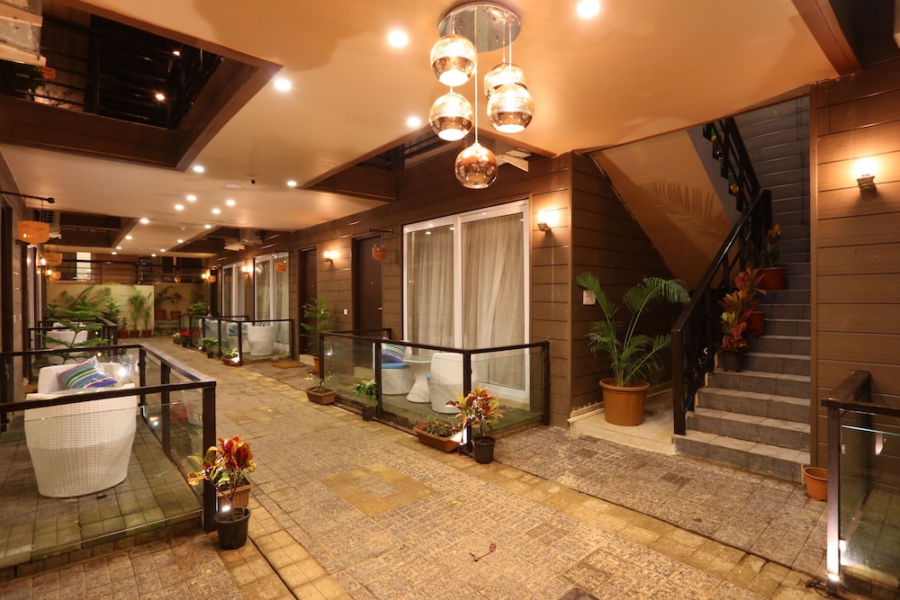 Sinon Baga Retreat 5/34