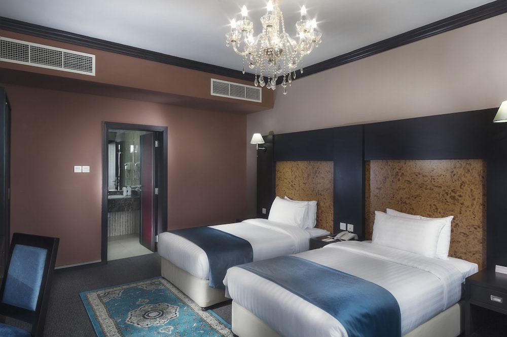 ROYAL PHOENICIA HOTEL 13/50