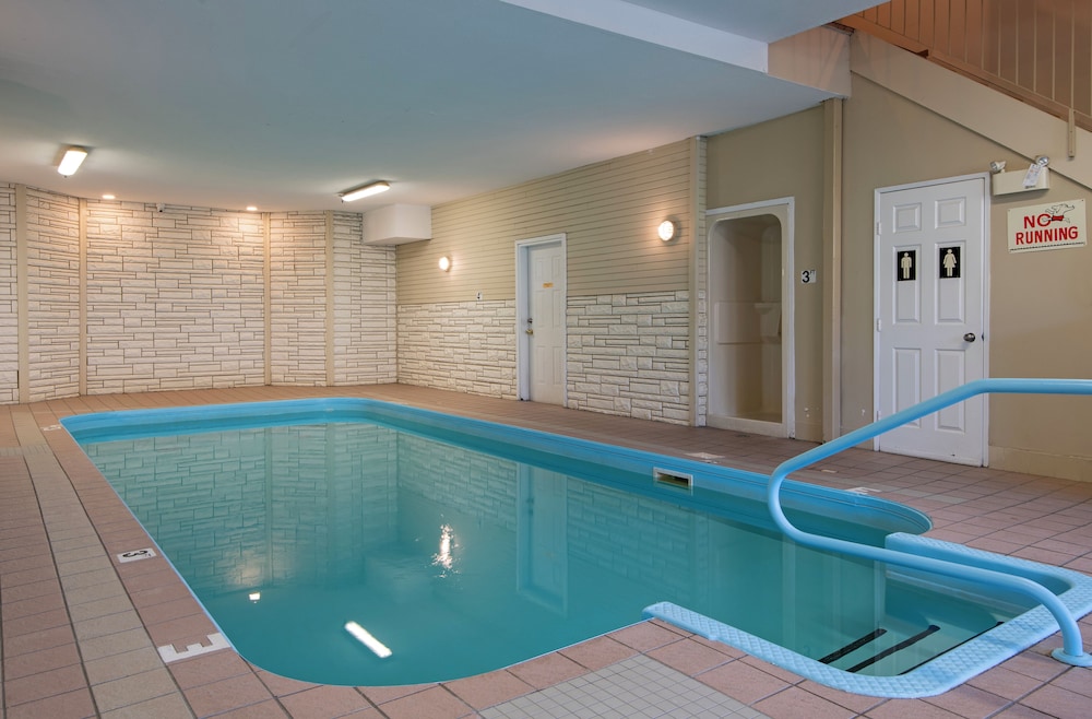swimming pool spa