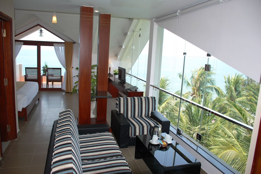 Canary Beach Resort 23/37