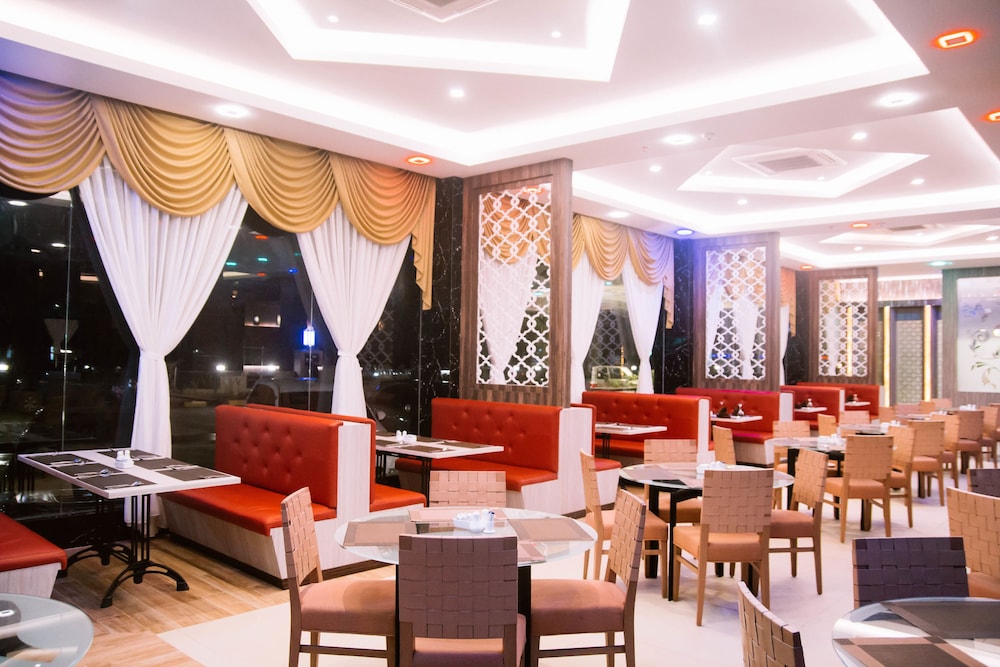 The Golden Bay Hotel Batam 43/53