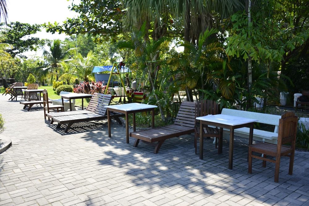 Town House Bukit Damai Indah Hotel and Residence 42/49