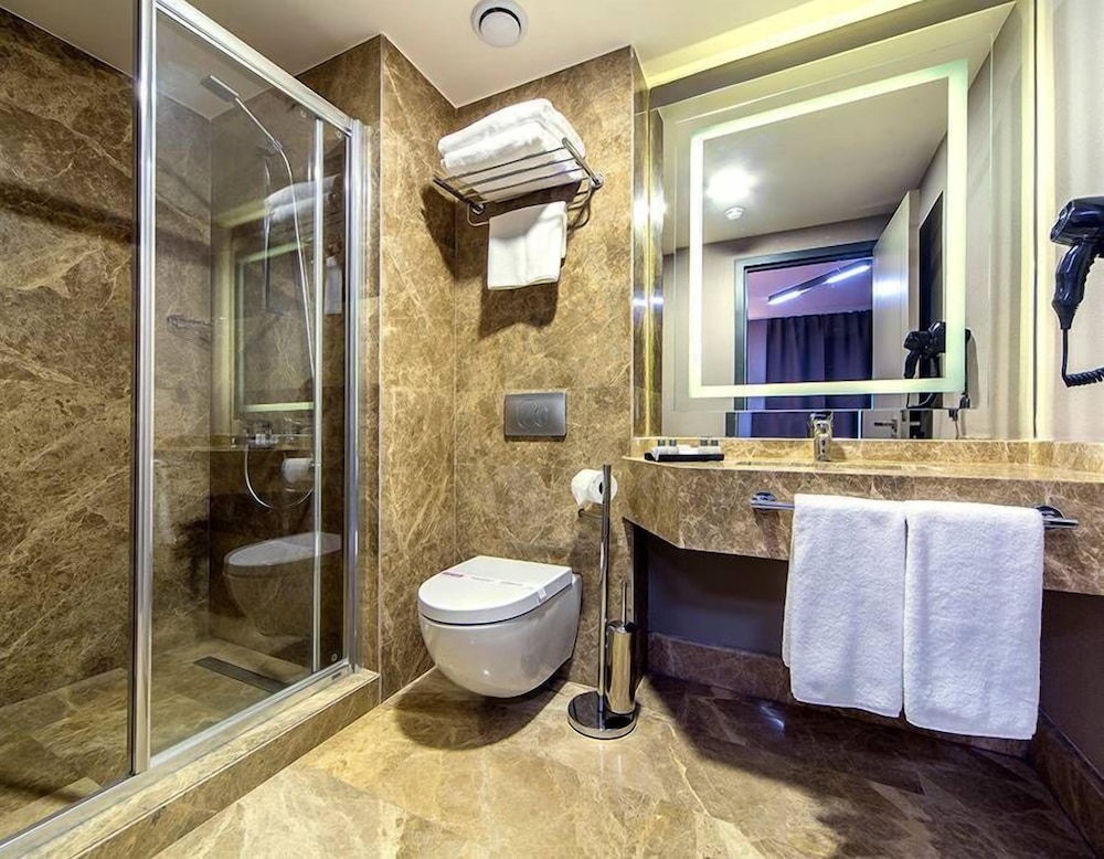 The City Suites 23/61