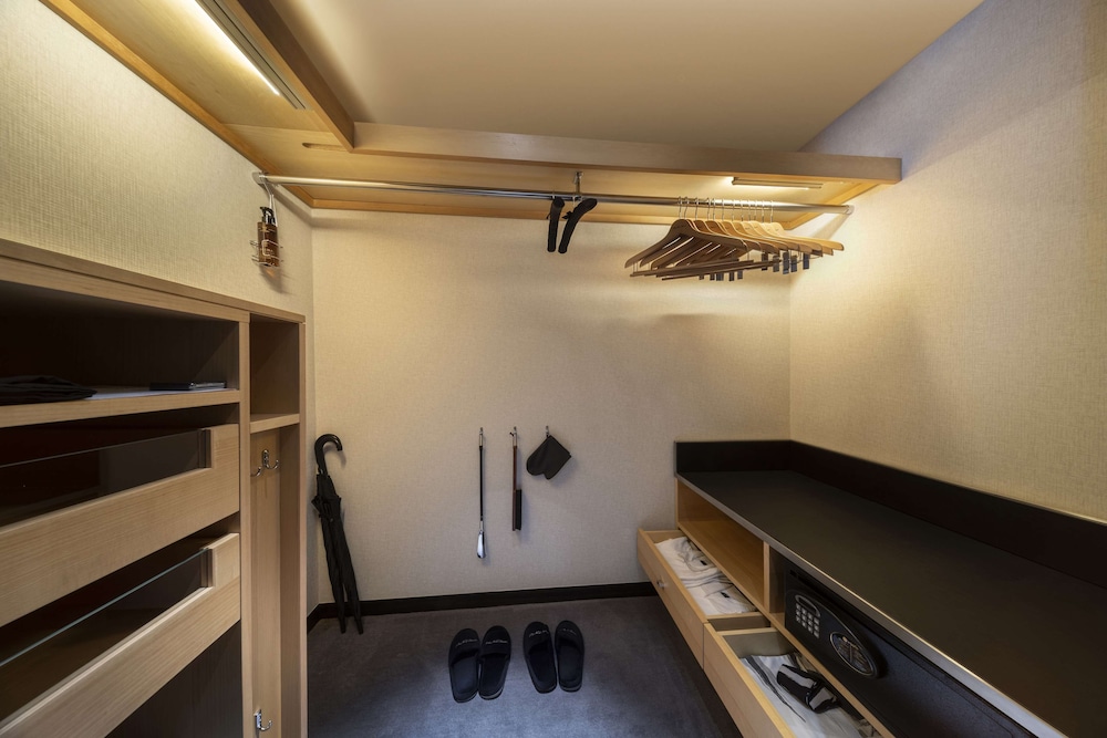 New Otani Tokyo Executive House Zen 35/76