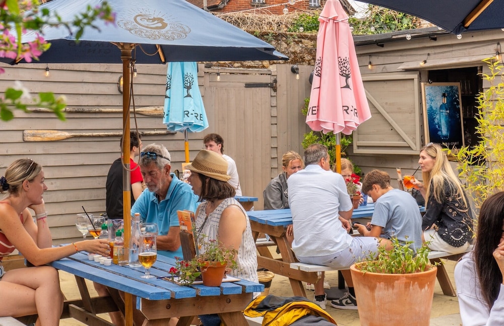 The Bugle Coaching Inn 32/50