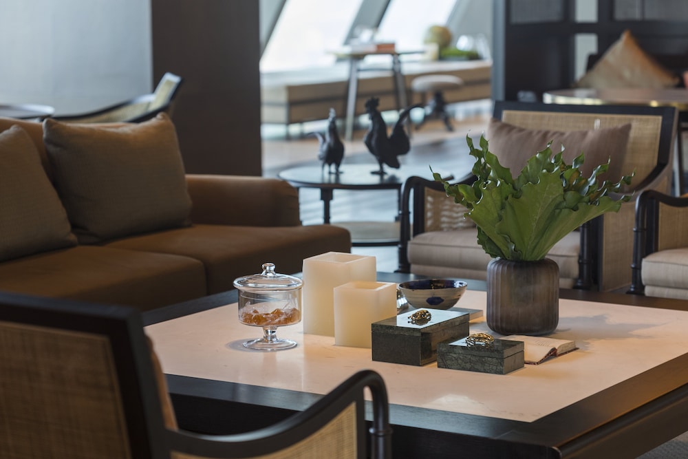 Rosewood Phnom Penh 66/76