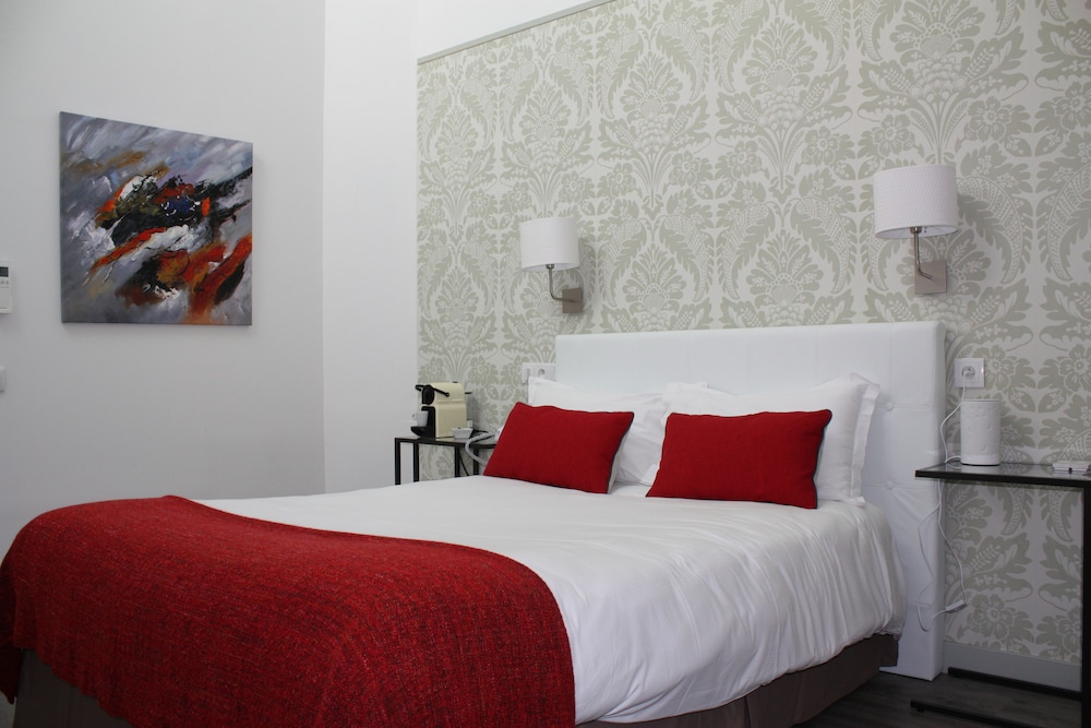 Le Dauphin Hotel 9/67
