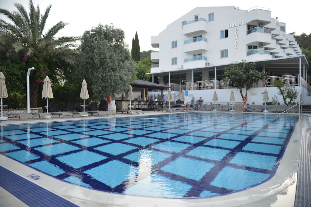Adler Hotel 35/46