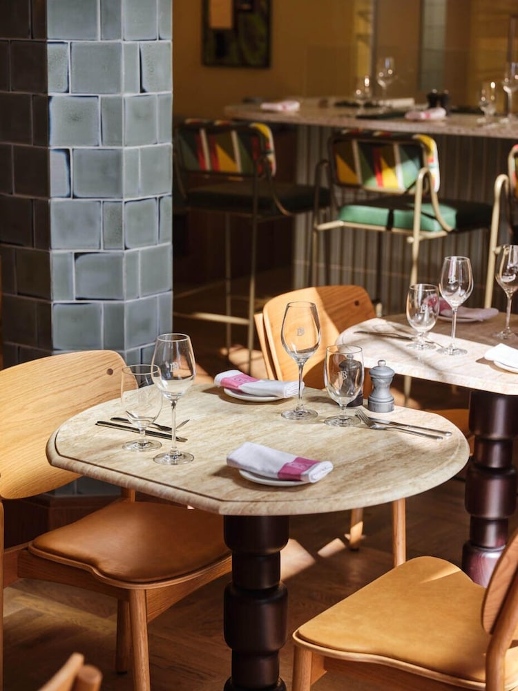 The Hoxton Lloyd Amsterdam 43/64
