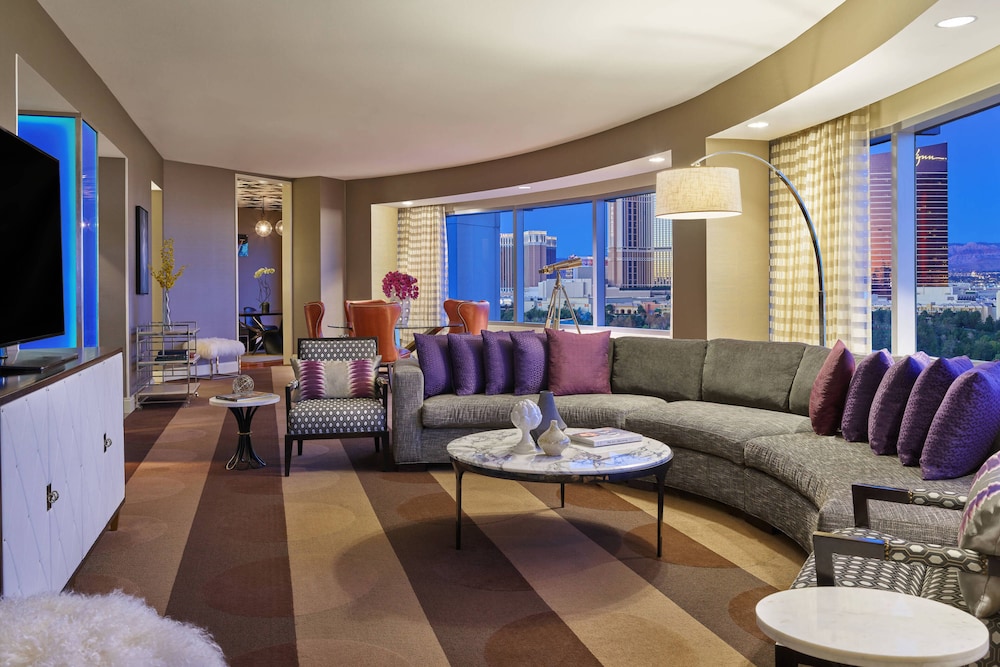 Renaissance Las Vegas 34/54