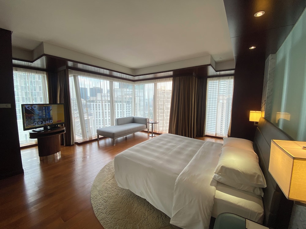 GRAND HYATT KUALA LUMPUR 9/69