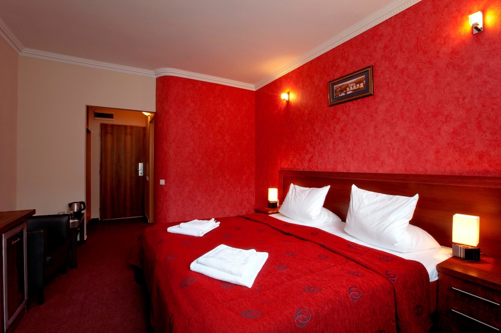 STANDARD, DOUBLE BED