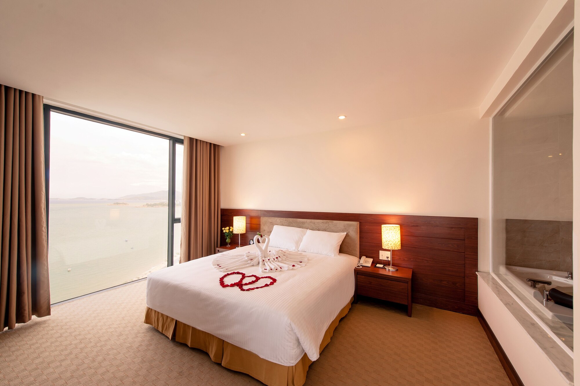 Executive, Suite, King Bed
