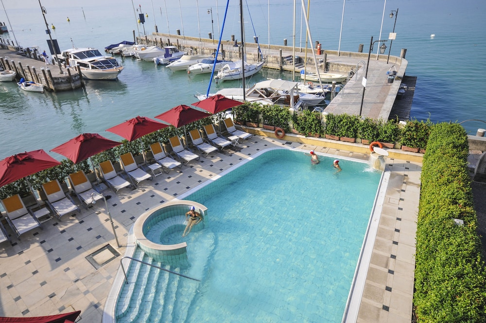 Hotel Sirmione E Promessi Sposi 64/69