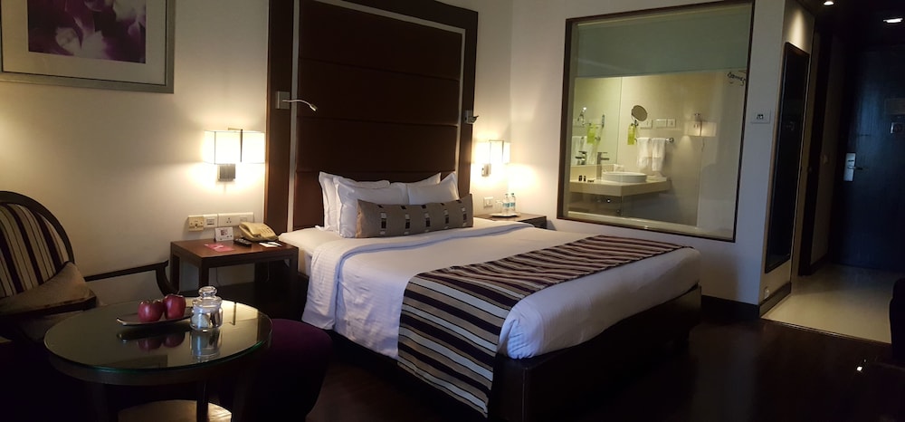 Royal Orchid Central Pune 15/35