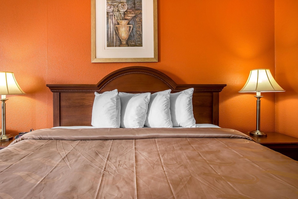Quality Inn Duncan Spartanburg West 24/39