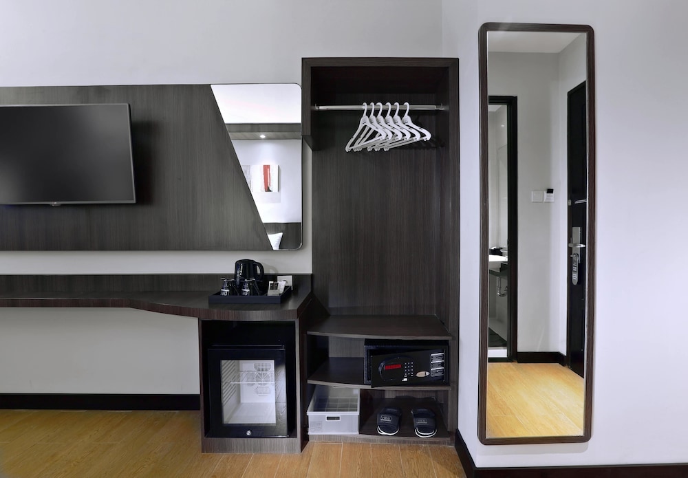 Hotel NEO Dipatiukur - Bandung by ASTON 33/34