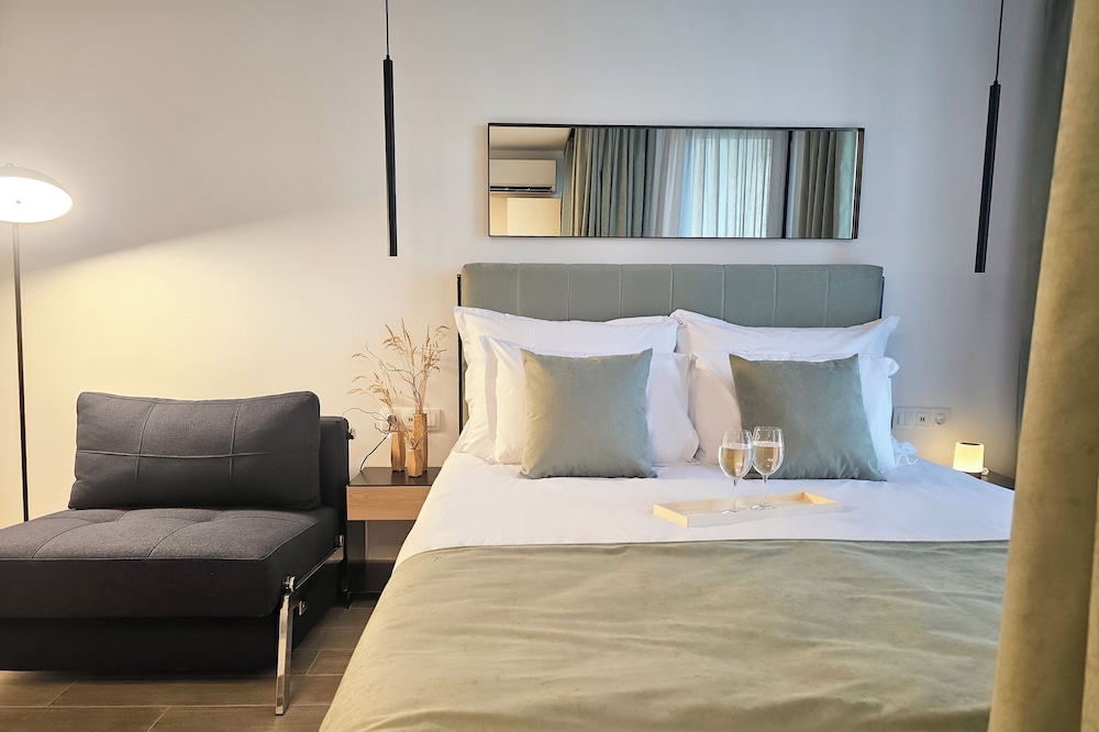 Azur Premium Resort 38/75