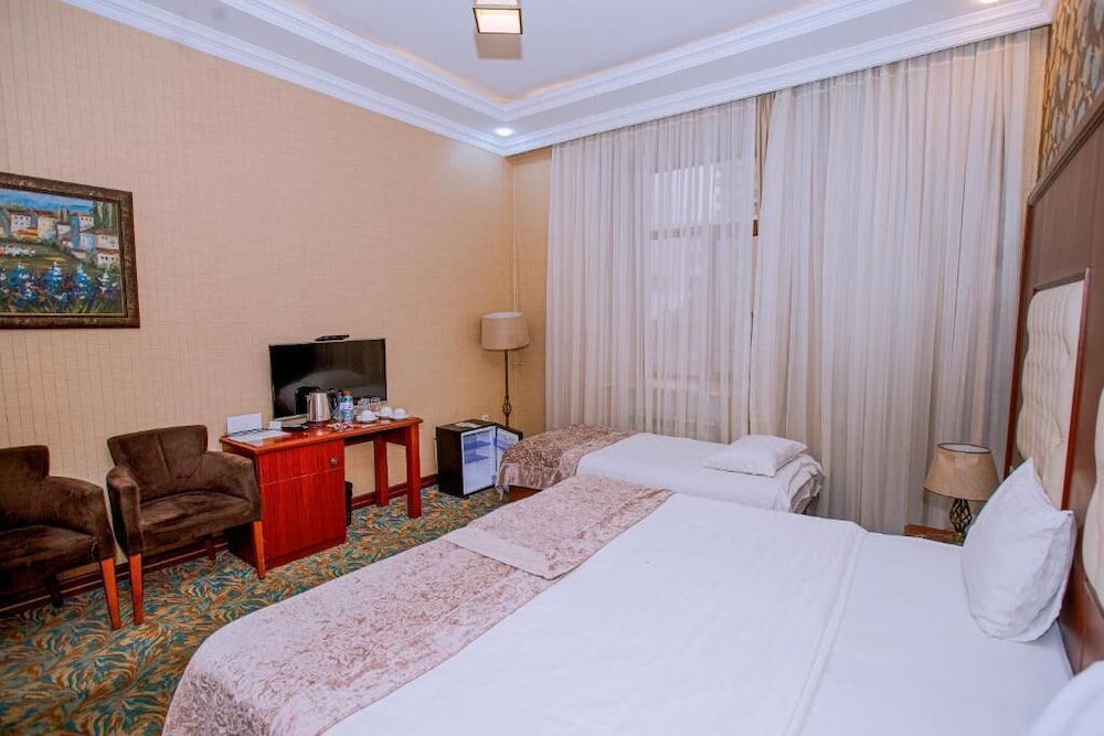 Clover Hotel Baku 12/50